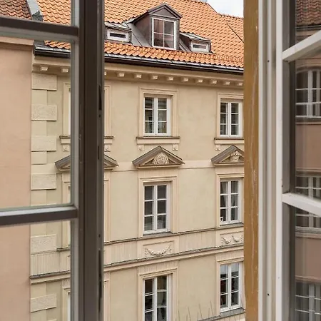 Old Town Piwna * وارسو